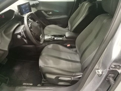 Peugeot 2008 Allure BlueHDI 130 S&S EAT8