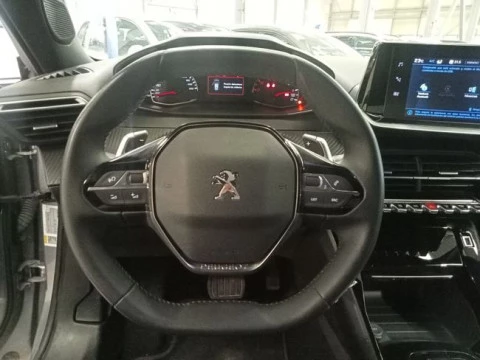Peugeot 2008 Allure BlueHDI 130 S&S EAT8