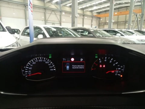 Peugeot 2008 Allure BlueHDI 130 S&S EAT8