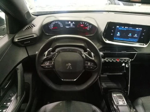 Peugeot 2008 Allure BlueHDI 130 S&S EAT8