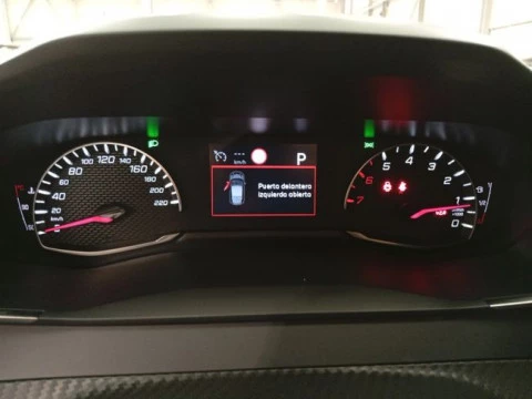 Peugeot 2008 Allure BlueHDI 130 S&S EAT8