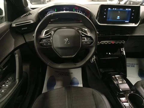 Peugeot 2008 Allure BlueHDI 130 S&S EAT8