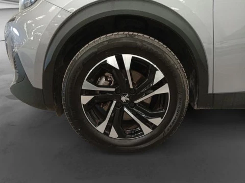 Peugeot 2008 Allure BlueHDI 130 S&S EAT8