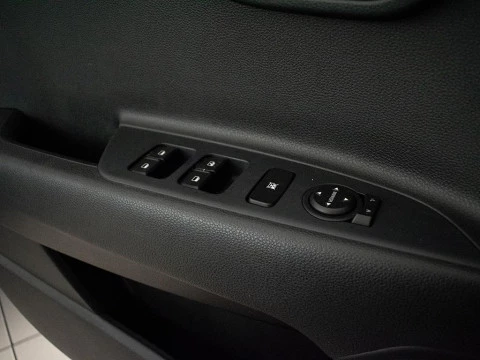 Kia Stonic 1.0 T-GDI MHEV IMT 74KW CONCEPT 5P