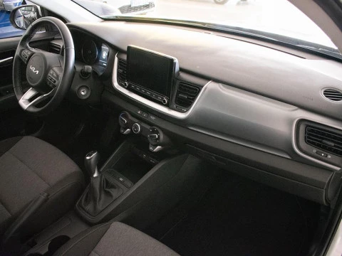 Kia Stonic 1.0 T-GDI MHEV IMT 74KW CONCEPT 5P