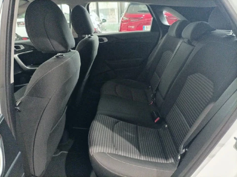 Kia Ceed 1.0 T-GDi 88kW (120CV) Drive