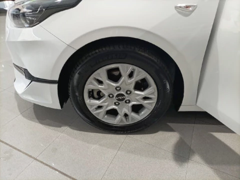 Kia Ceed 1.0 T-GDi 88kW (120CV) Drive