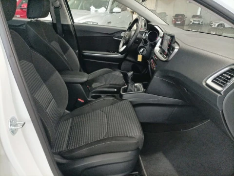 Kia Ceed 1.0 T-GDi 88kW (120CV) Drive