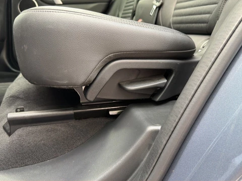 Land Rover Discovery Sport 2.0D TD4 163 PS AWD Auto MHEV SE