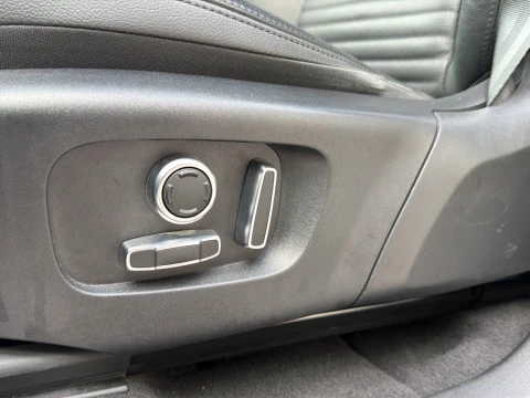 Land Rover Discovery Sport 2.0D TD4 163 PS AWD Auto MHEV SE