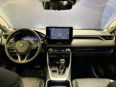 Toyota Rav4 2.5l 220H Advance