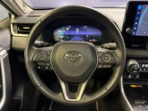 Toyota Rav4 2.5l 220H Advance