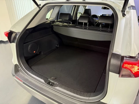 Toyota Rav4 2.5l 220H Advance