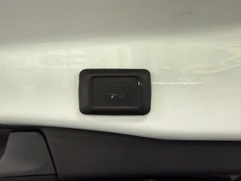 Toyota Rav4 2.5l 220H Advance