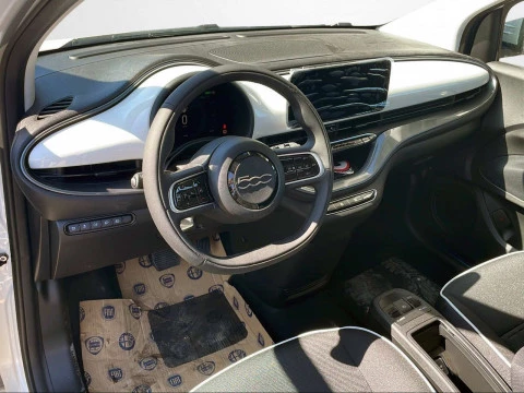 Fiat 500 Monotrim 3+1 190km 70kW (95CV)