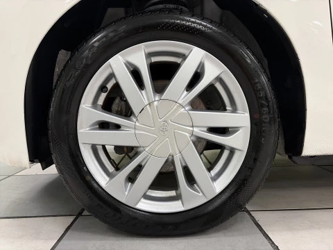 Toyota Aygo 1.0 70 x-play 51 kW (69 CV)