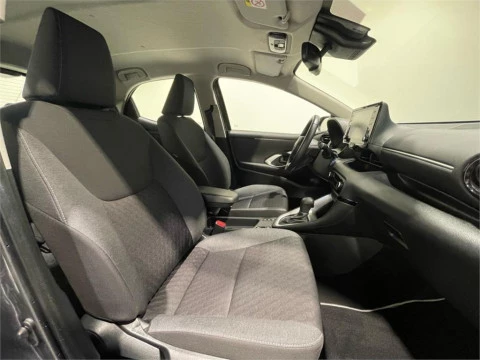 Toyota Yaris 5 Puertas Active Tech 120H Automático (e-CVT)