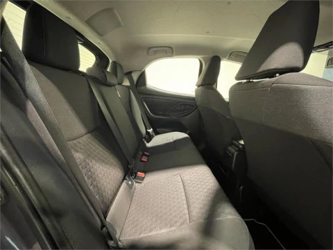 Toyota Yaris 5 Puertas Active Tech 120H Automático (e-CVT)