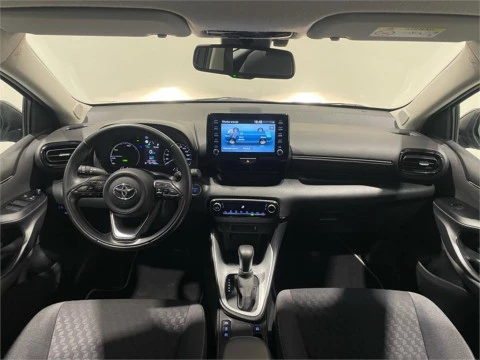 Toyota Yaris 5 Puertas Active Tech 120H Automático (e-CVT)