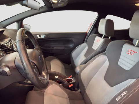 Ford Fiesta  ST 1.6T 182 CV