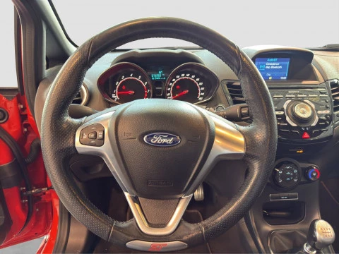 Ford Fiesta  ST 1.6T 182 CV