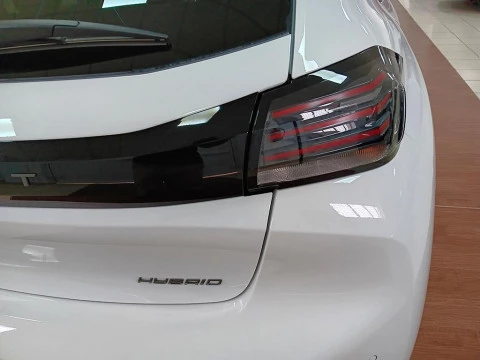 Peugeot 208 1.2 MHEV 110 E-DCS6 AUTO ALLURE 5P