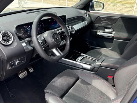 Mercedes-Benz GLB  200 d