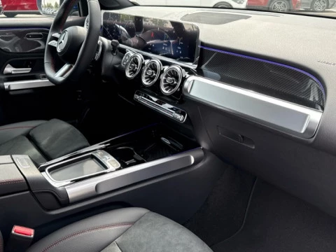 Mercedes-Benz GLB  200 d