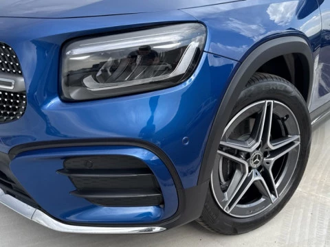 Mercedes-Benz GLB  200 d