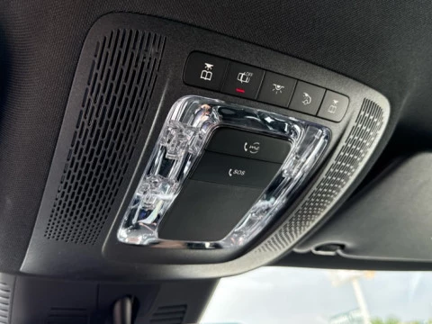 Mercedes-Benz GLB  200 d