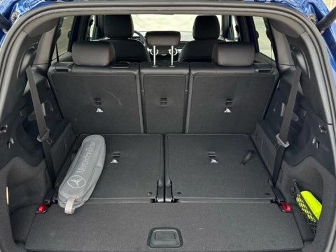 Mercedes-Benz GLB  200 d