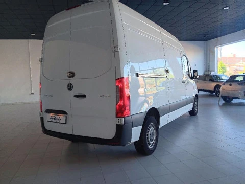 Mercedes-Benz SPRINTER 2.1 CDI 84KW 311CDI LWB 3.5 HRF 4P