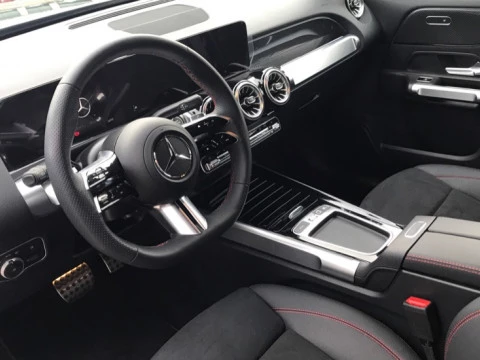 Mercedes-Benz GLB  200 d