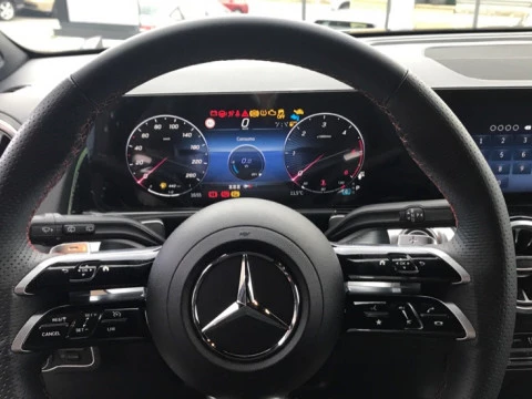 Mercedes-Benz GLB  200 d