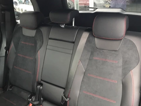 Mercedes-Benz GLB  200 d