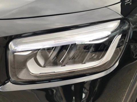 Mercedes-Benz GLB  200 d