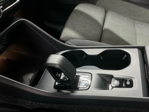 Volvo XC40 XC40 Core, B3 Mild Hybrid, Gasolina