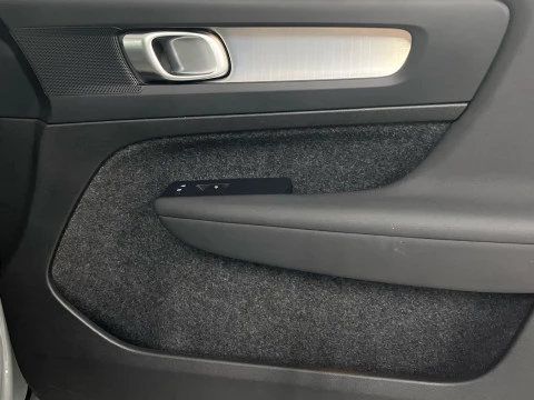 Volvo XC40 XC40 Core, B3 Mild Hybrid, Gasolina