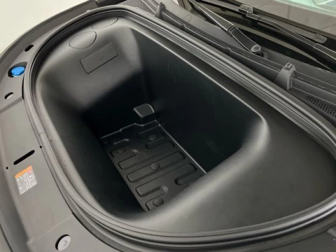 MGS6 EV Luxury