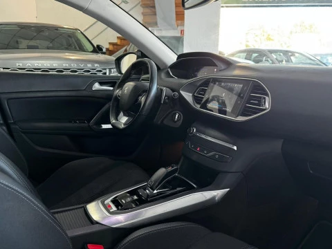 Peugeot 308 SW Active BlueHDi 130 S&S EAT8