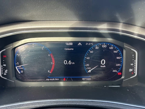 Volkswagen T-Roc Sport 1.5 TSI 110kW (150CV)