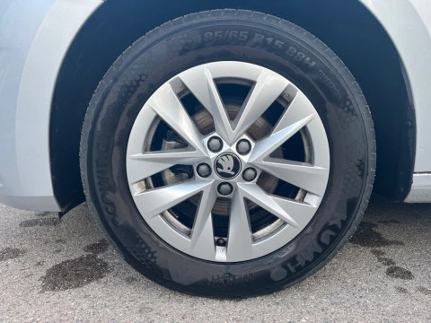 Skoda Fabia  Selection 1,0 TSI 70 kW (95 CV) Manual 5 vel.