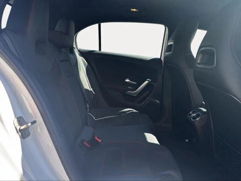 Mercedes-Benz Clase A 180 100 kW (136 CV)