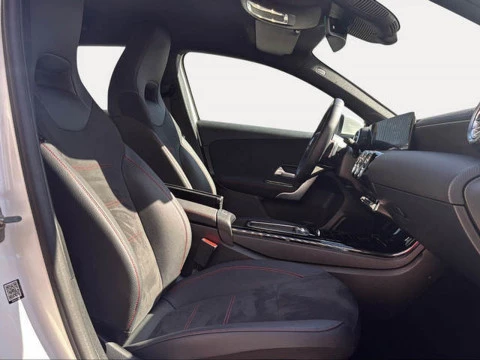 Mercedes-Benz Clase A 180 100 kW (136 CV)