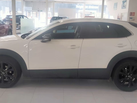Mazda CX-30 e-SKYACTIV G Homura