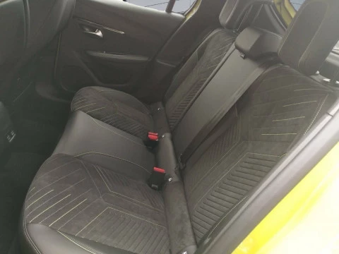 Peugeot e-208 GT Eléctrico 156 (115 Kw)