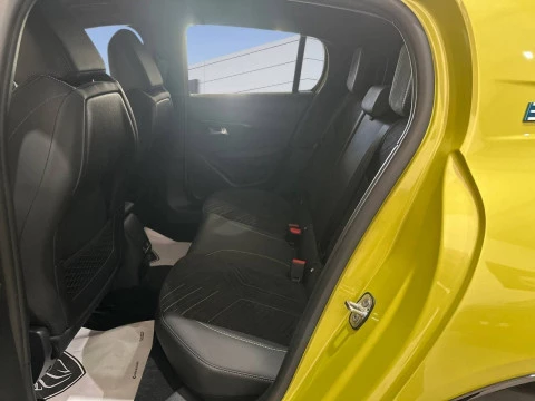 Peugeot e-208 GT Eléctrico 156 (115 Kw)