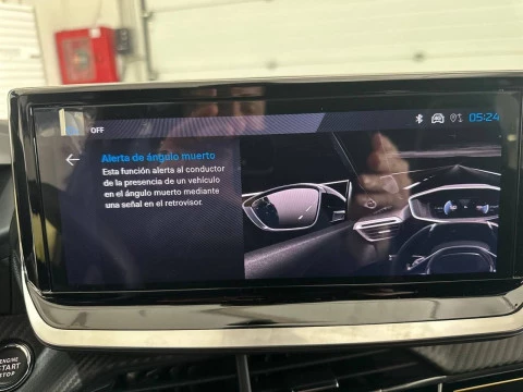 Peugeot e-208 GT Eléctrico 156 (115 Kw)