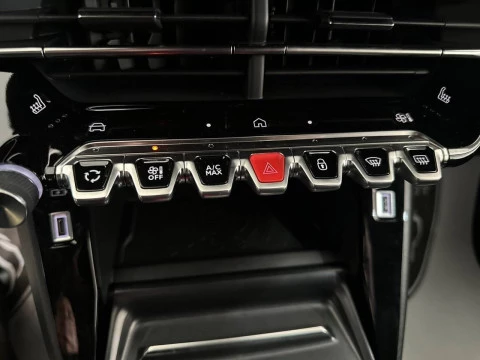 Peugeot e-208 GT Eléctrico 156 (115 Kw)