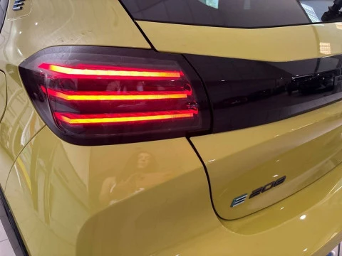Peugeot e-208 GT Eléctrico 156 (115 Kw)